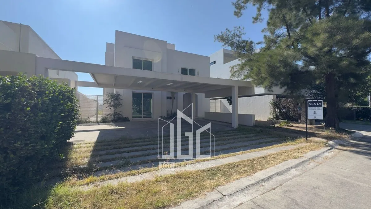Foto 3 de CASA EN VENTA EN COTO LAGO NOGAL