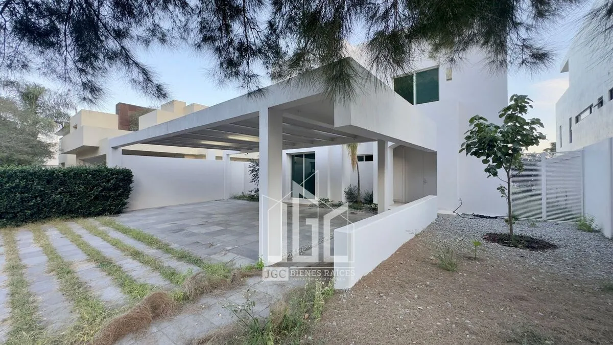 Foto 4 de CASA EN VENTA EN COTO LAGO NOGAL