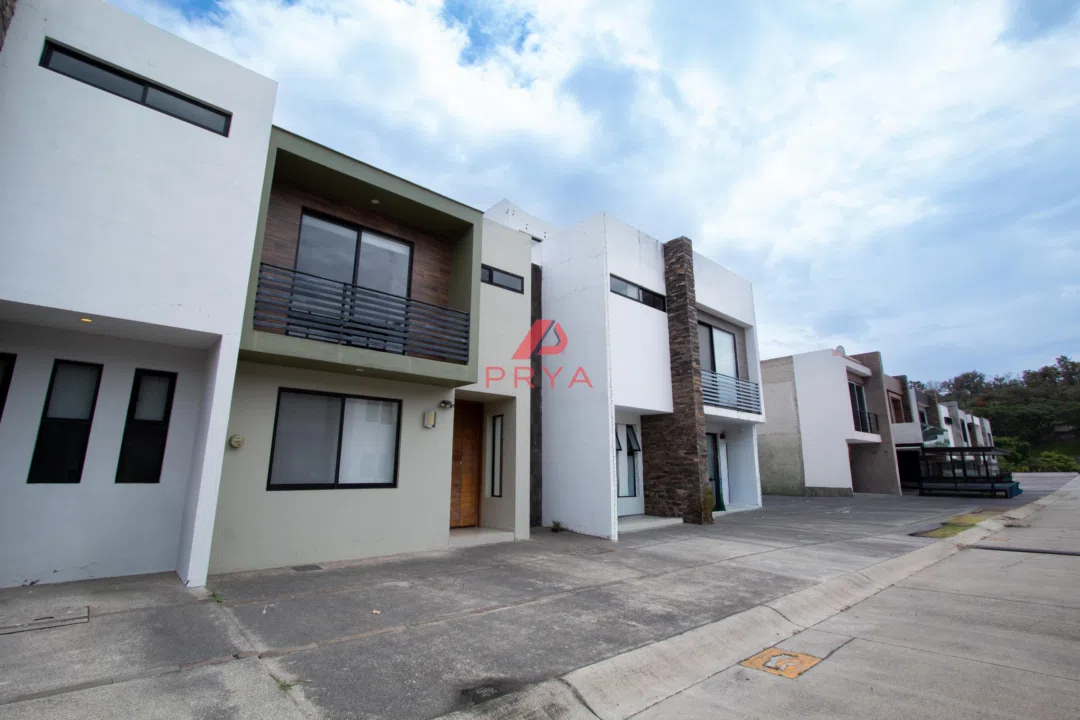 Foto 4 de Casa en Venta Bosques de Santa Anita Tlajomulco Fraccionamiento Naturezza