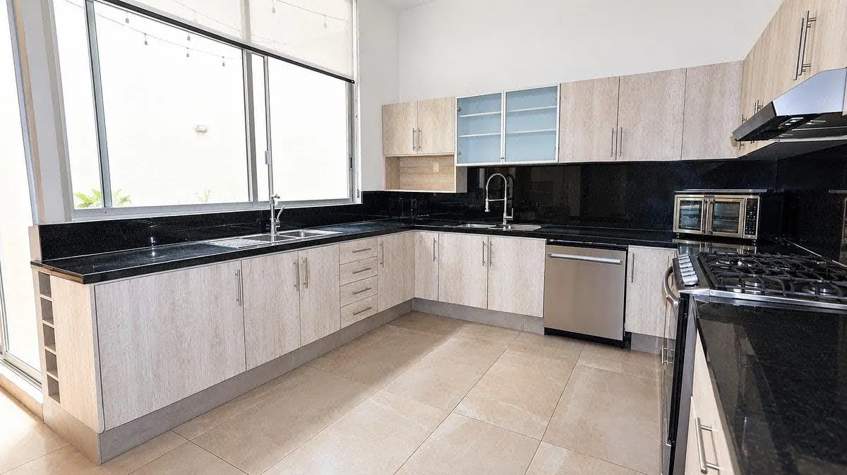 Foto 3 de Casa en Venta, Col. Colomos Providencia, Guadalajara, Jalisco.