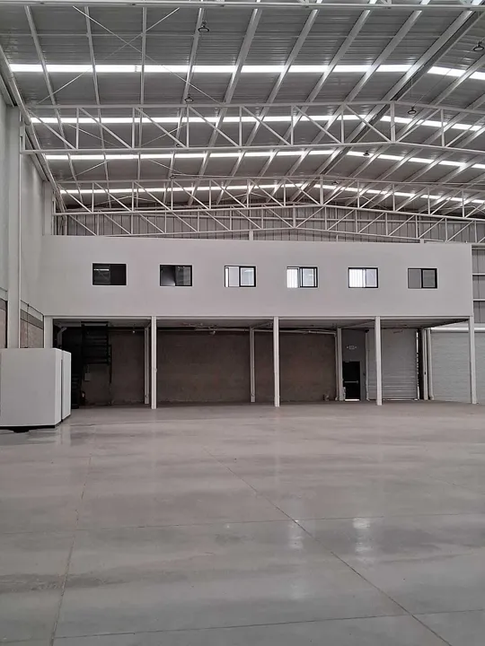 Foto 9 de Nave industrial en renta en Tesistan