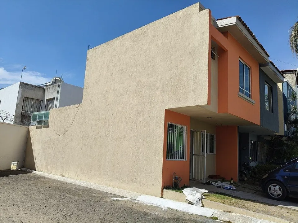 Parques de Tesistan $ 1´950,000.00 EN COTO Y ESQUINA