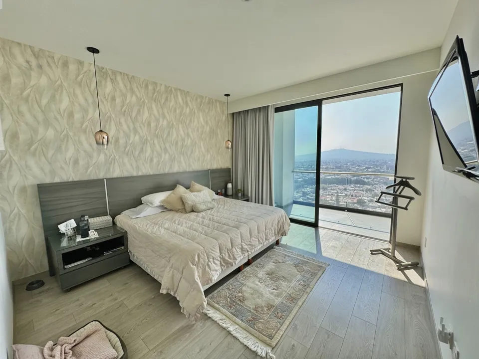Foto 9 de Penthouse en Venta en Jardines del Bosque - Vive Pethouse 2402