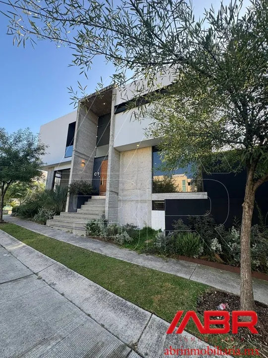 Foto 3 de CASA EN VENTA EN ESQUINA EN PARQUE VIRREYES