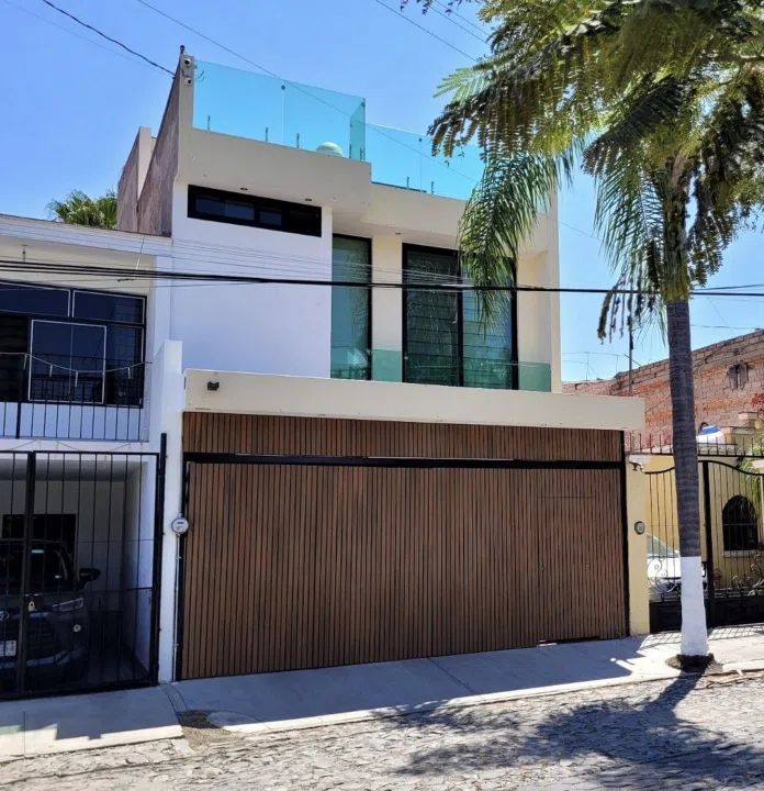 Casa en Renta amueblada cerca del ITESO y Periférico Sur | Con Roof Garden