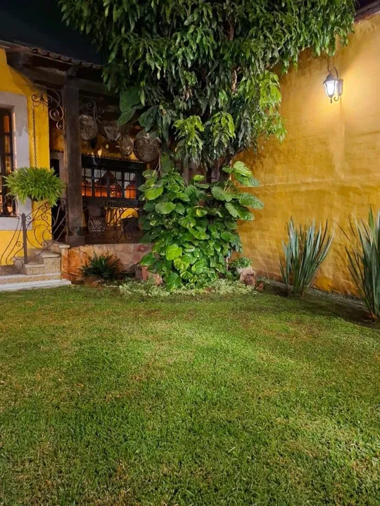 Foto 3 de Casa en Venta en San Martín de las Flores, Tlaquepaque
