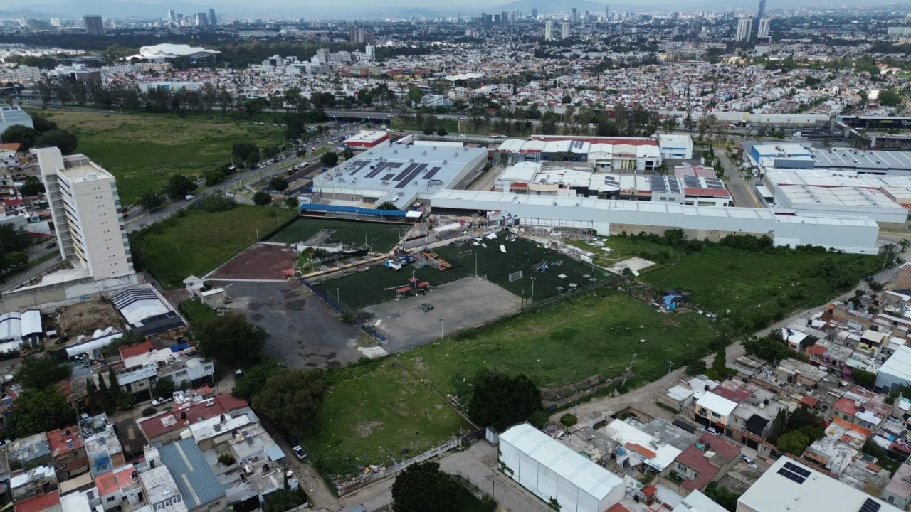 Foto 5 de Terreno comercial en renta