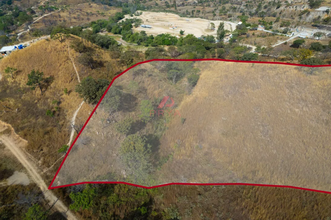 Foto 8 de Terreno en venta La Primavera Zapopan | 2,462 m² | Vista Panorámica