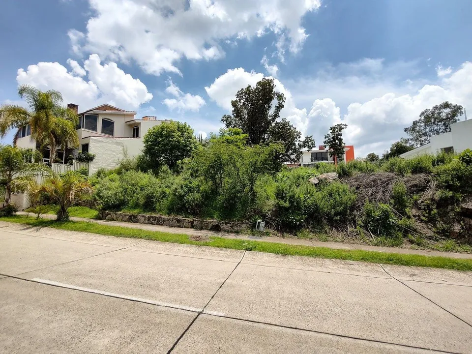 Terreno en VENTA - Bugambilias 2da Sección - libre de gravamen