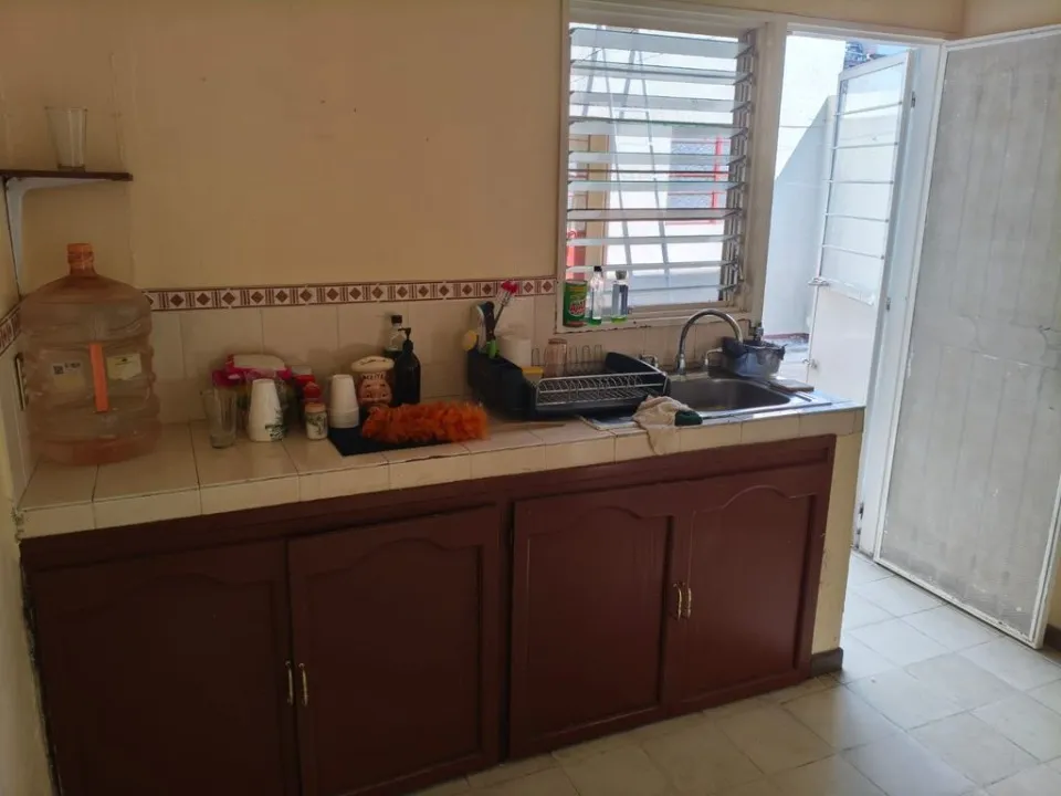Foto 6 de Casa en venta en Calle Azucena, Jardines de la Paz, Guadalajara