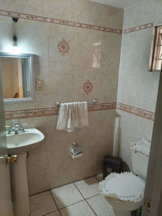 Foto 9 de Casa en venta en Calle Azucena, Jardines de la Paz, Guadalajara