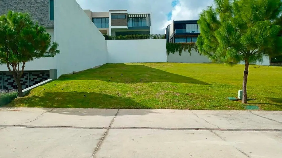 Foto 2 de Terreno en Venta El Alcazar Oriente 368 m2, oportunidad