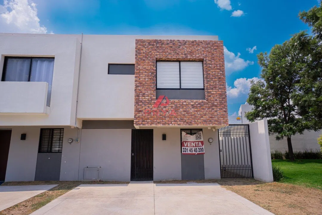 Casa en Venta en Alva Residencial Zapopan | Esquina con Terreno Excedente