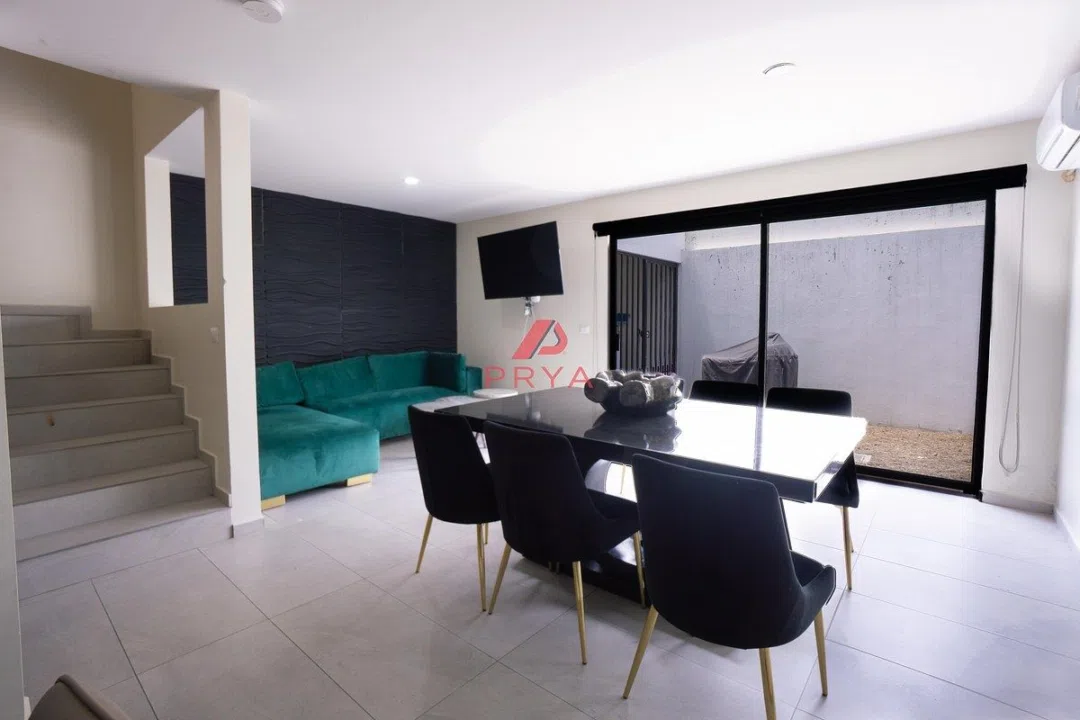 Foto 9 de Casa en Venta en Alva Residencial Zapopan | Esquina con Terreno Excedente
