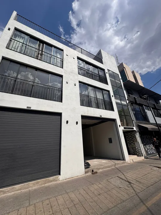 Local en alquiler en Colonia Americana, planta baja 93 m² sobre Av. diaz de león