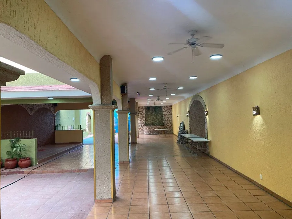 Foto 6 de Terreno con salón de eventos con estacionamiento