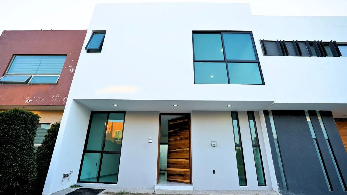 CASA EN VENTA EN CASA FUERTE