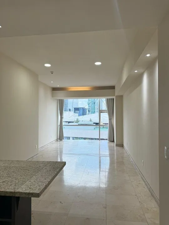 Foto 5 de DEPARTAMENTO VENTA TORRE VIDA ANDARES IDEAL PARA REMODELAR
