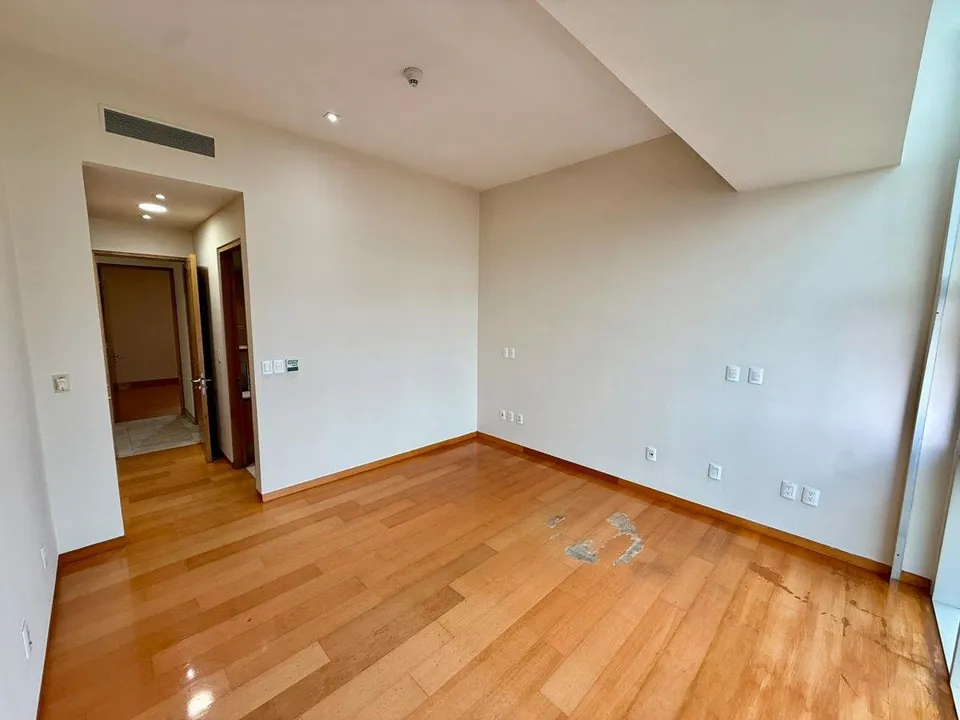 Foto 8 de DEPARTAMENTO VENTA TORRE VIDA ANDARES IDEAL PARA REMODELAR