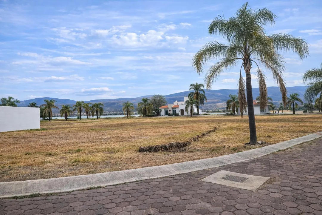 Foto 4 de Terreno en Fraccionamiento Tres Reyes Cajititlán, Tlajomulco de Zúñiga