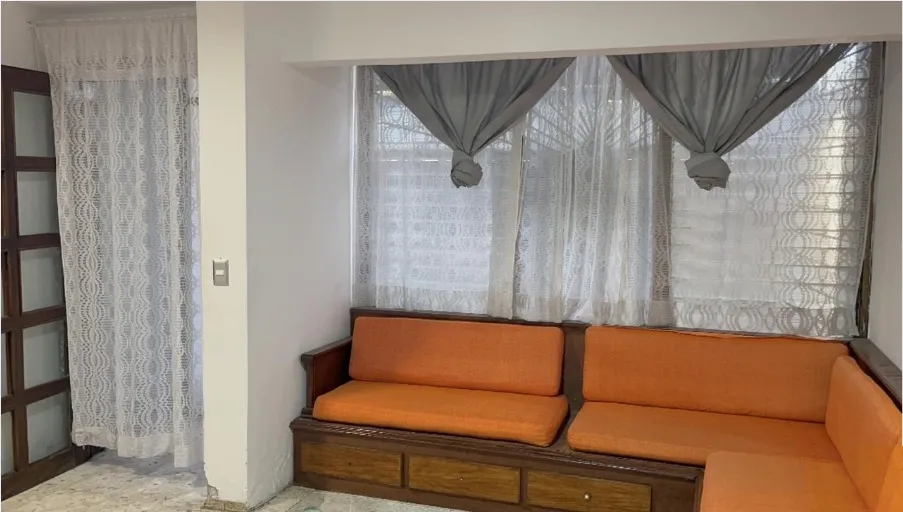 Foto 4 de Casa en venta bien comunicada en Jardines de la Cruz, Guadalajara.