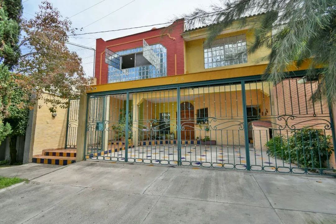 Foto 2 de Casa en venta, Jardines de la Patria, Zapopan