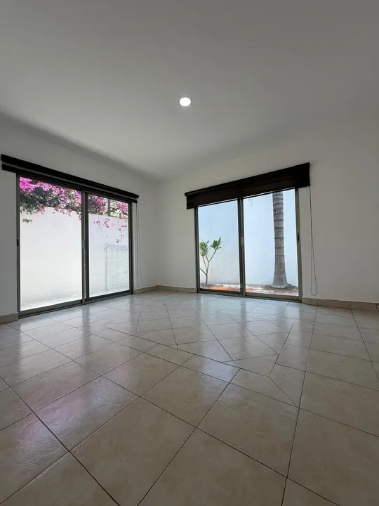 Foto 9 de CASA EN VENTA/RENTA EN JARDÍN REAL