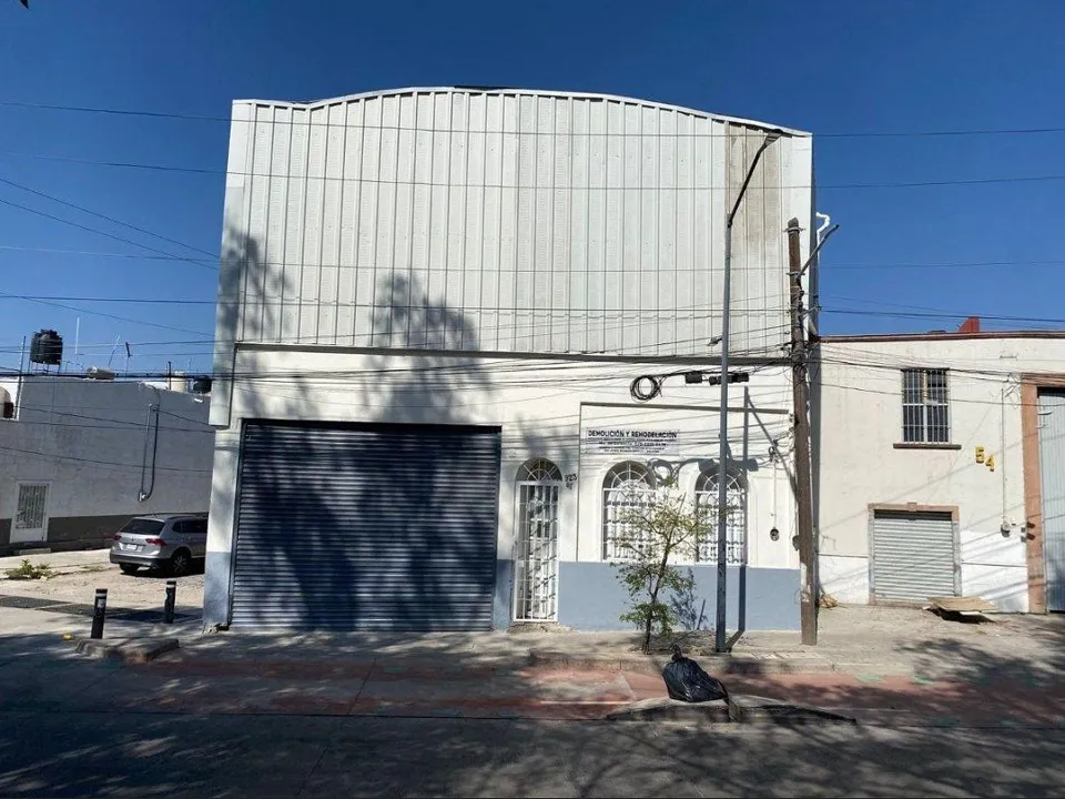 Se Renta Bodega Sobre Periférico en El Briseño