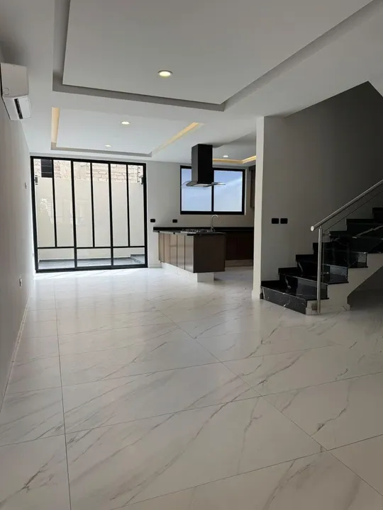 CASA NUEVA EN VENTA LISTA PARA ESTRENAR | COTO VITANA RESIDENCIAL | $5’900,000