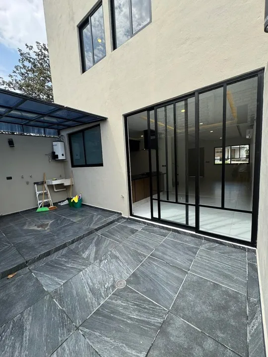 Foto 9 de CASA NUEVA EN VENTA LISTA PARA ESTRENAR | COTO VITANA RESIDENCIAL | $5’900,000