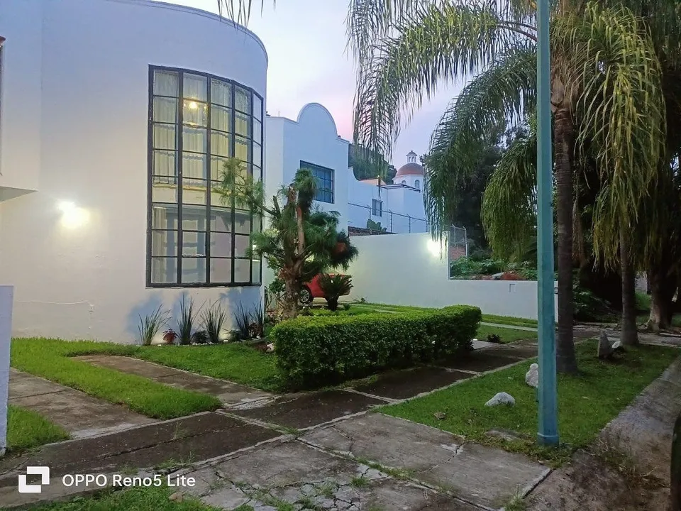 Foto 2 de CASA CON GRAN POTENCIAL PARA RENOVAR EN EL PALOMAR