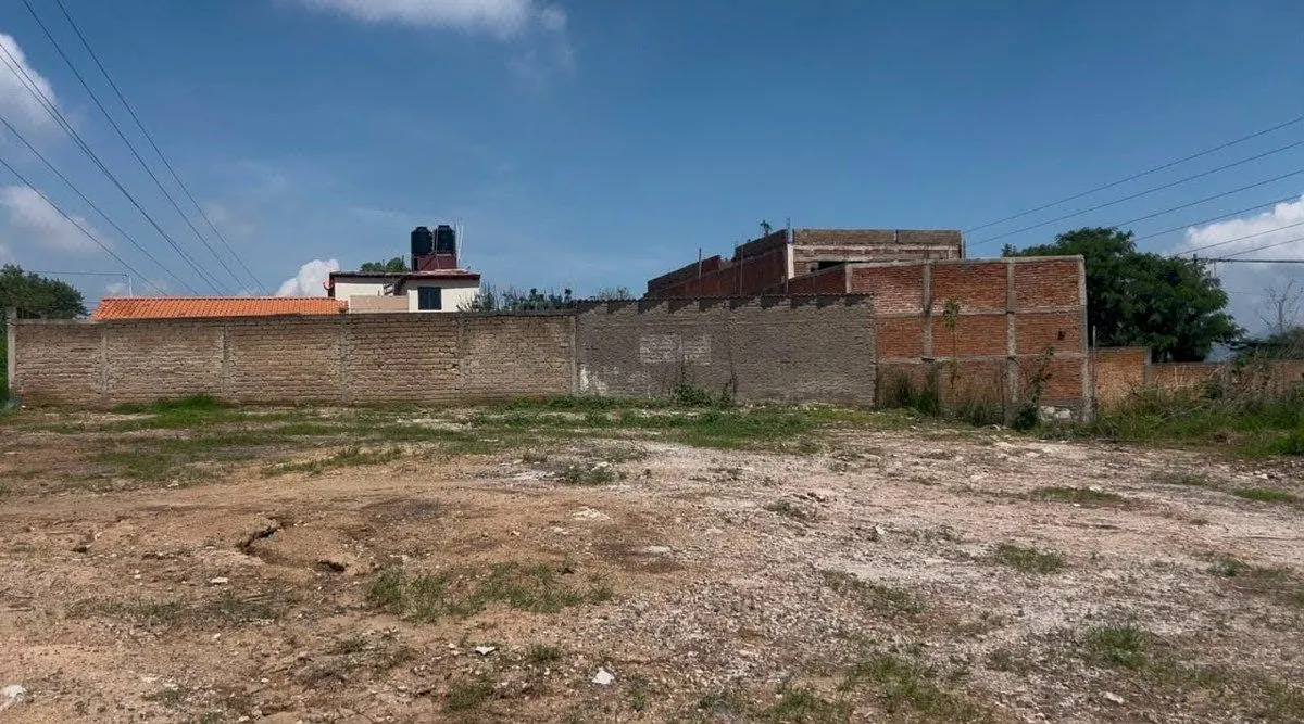 Foto 4 de TERRENO EN VENTA COL. HOGARES DE NUEVO MEXICO