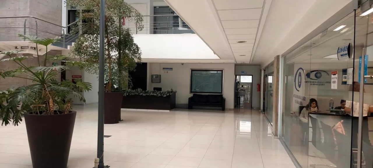 Oficina en venta en Avenida Nicolás Copérnico, Arboledas, Zapopan