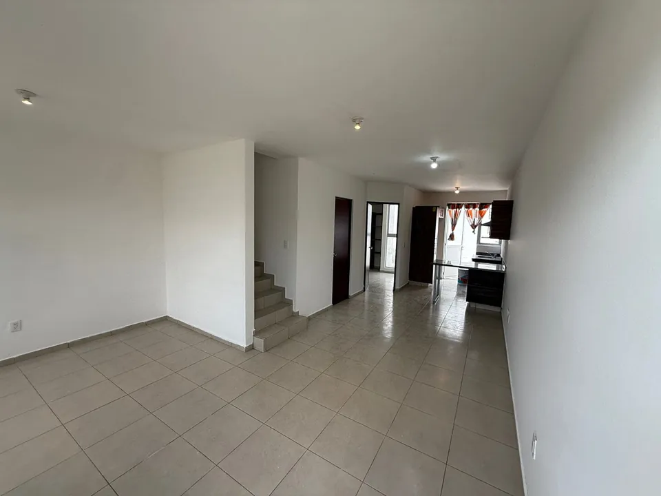 Casa 3 recámaras + 3 baños en Puerta del Llano | 2 autos