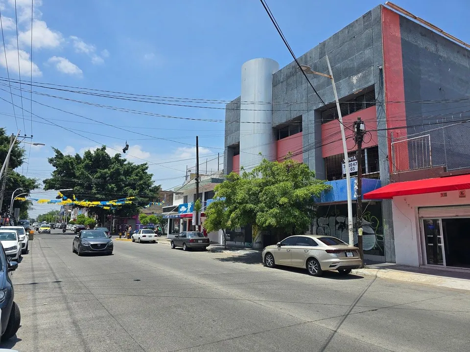 “Edificio Comercial en Av. Chamizal – 1,914 m² | Venta o Renta”