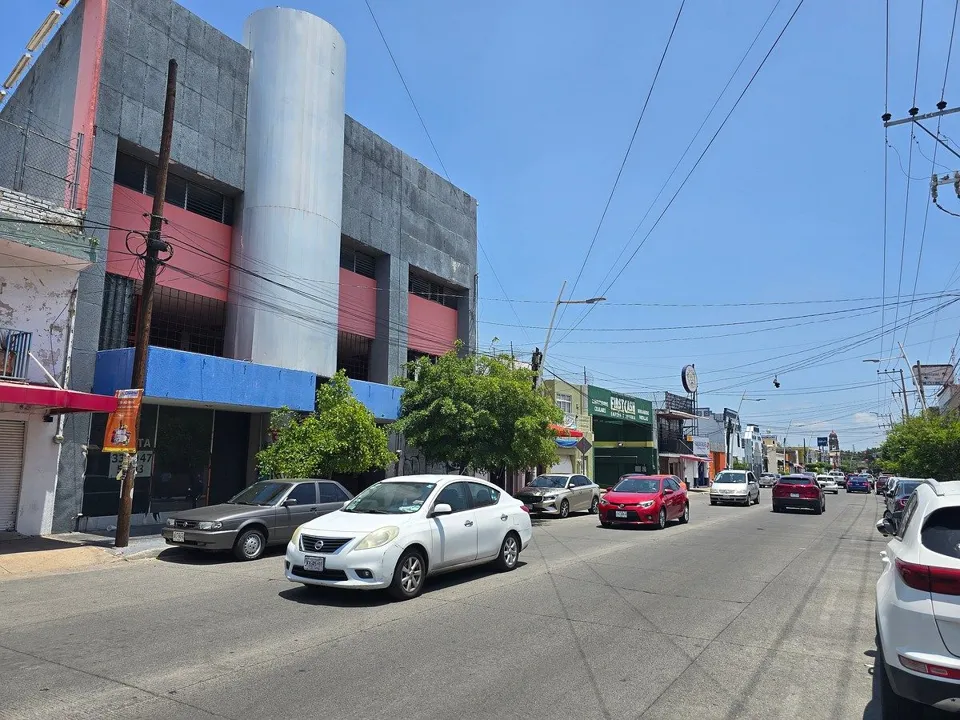 Foto 5 de “Edificio Comercial en Av. Chamizal – 1,914 m² | Venta o Renta”