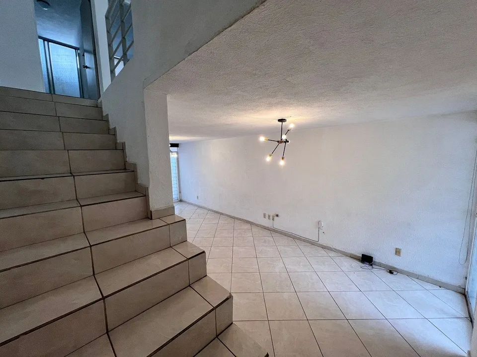 Foto 7 de Casa en Venta en Loreto, Tlajomulco | 2 Recámaras | Sala de TV | $2,300,000
