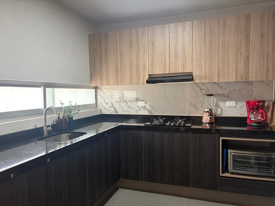 Foto 3 de CASA EN RENTA EN BOSQUES DE SAN GONZALO NUEVO MEXICO