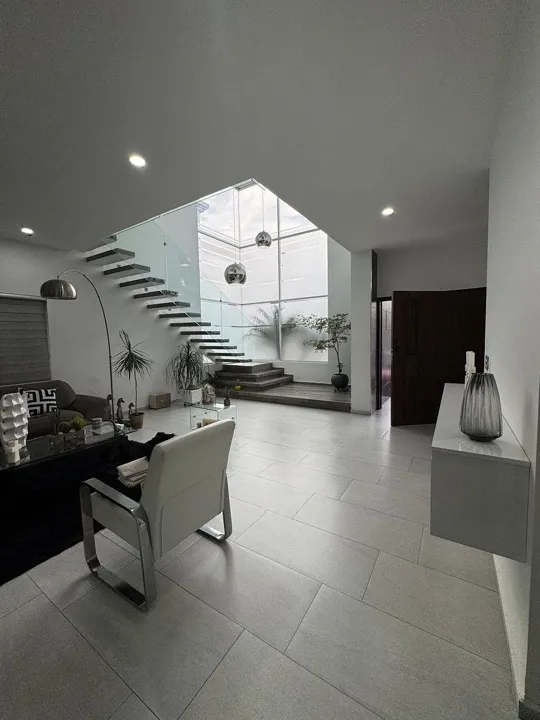 Foto 8 de SE VENDE LINDA CASA EN COTO ARBOLEDA I