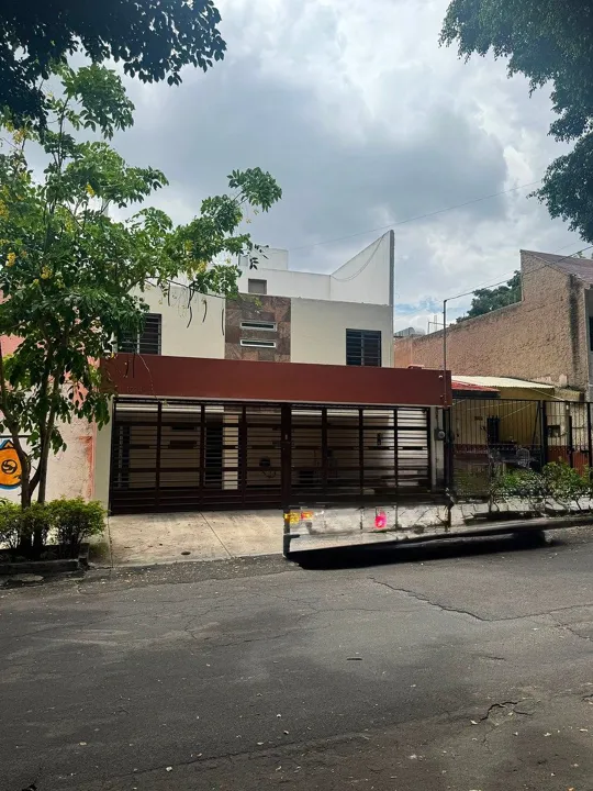 Casa en Venta Jardines del Rosario, Guadalajara Jalisco