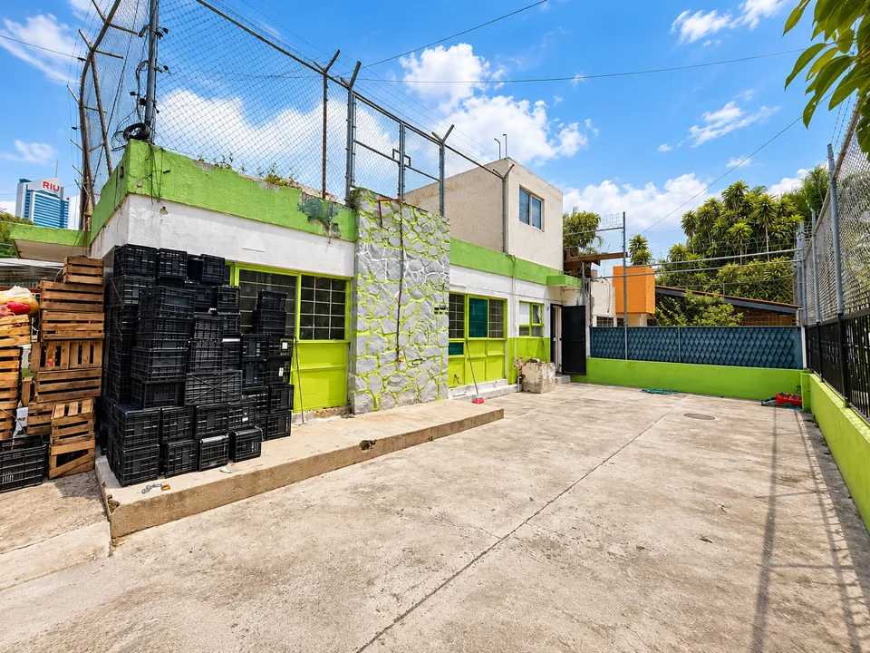 Foto 3 de Terreno en venta en Colonia Chapalita