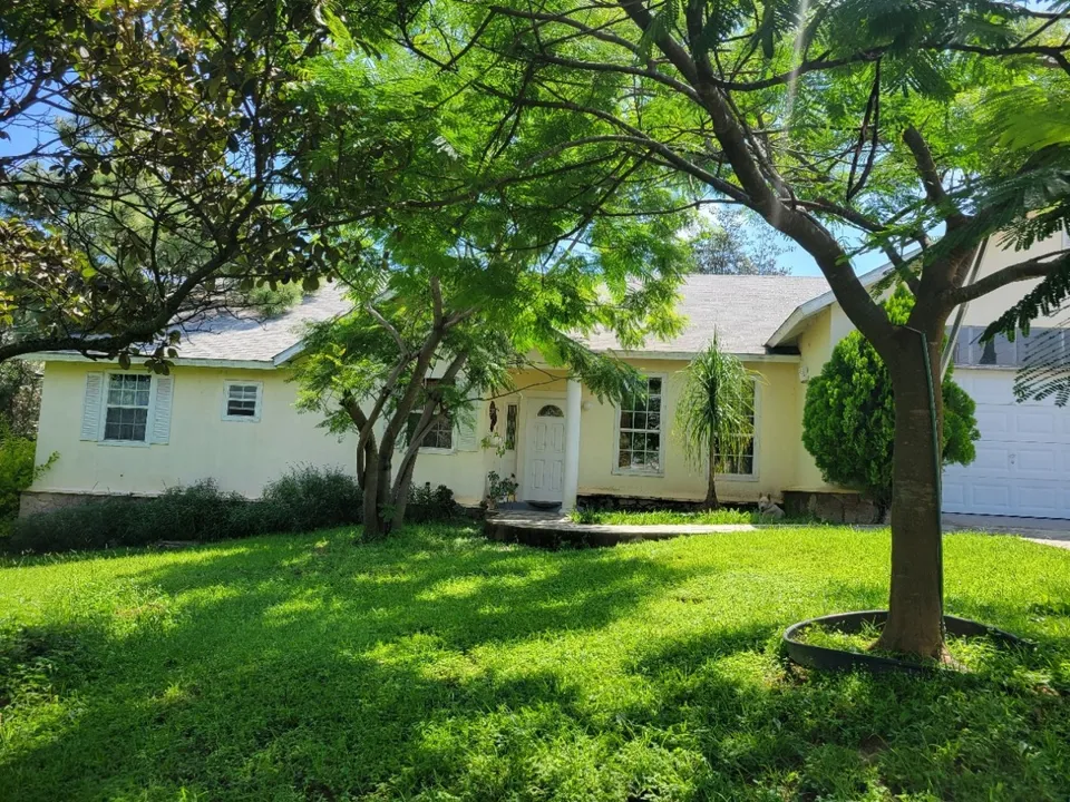 Foto 3 de Casa en renta en Callejon De Los Pinos, La Venta Del Astillero, Zapopan