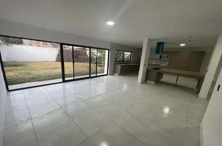 Foto 3 de Casa en venta en REMANSO DE LOS LAURELES, BUGAMBILIAS, ZAPOPAN