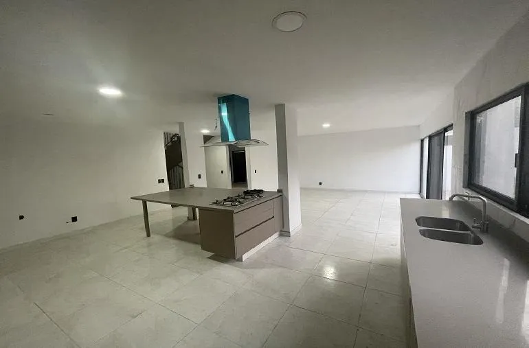 Foto 4 de Casa en venta en REMANSO DE LOS LAURELES, BUGAMBILIAS, ZAPOPAN