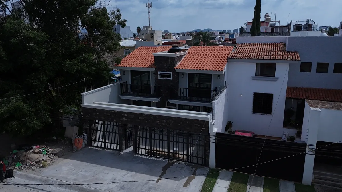 Foto 2 de CASA VENTA LOMAS DEL SEMINARIO ZAPOPAN