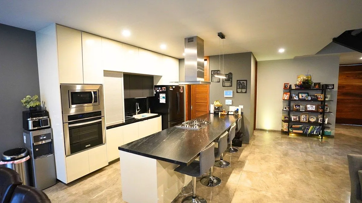 Foto 4 de CASA EN VENTA EN PUNTO SUR ESTE FRENTE A PARQUE