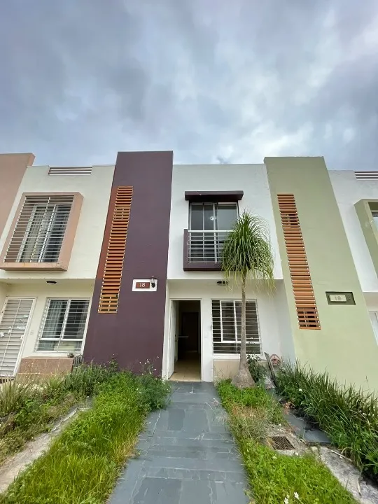Casa en venta en Avenida Campo Príncipes, Campo Real, Zapopan