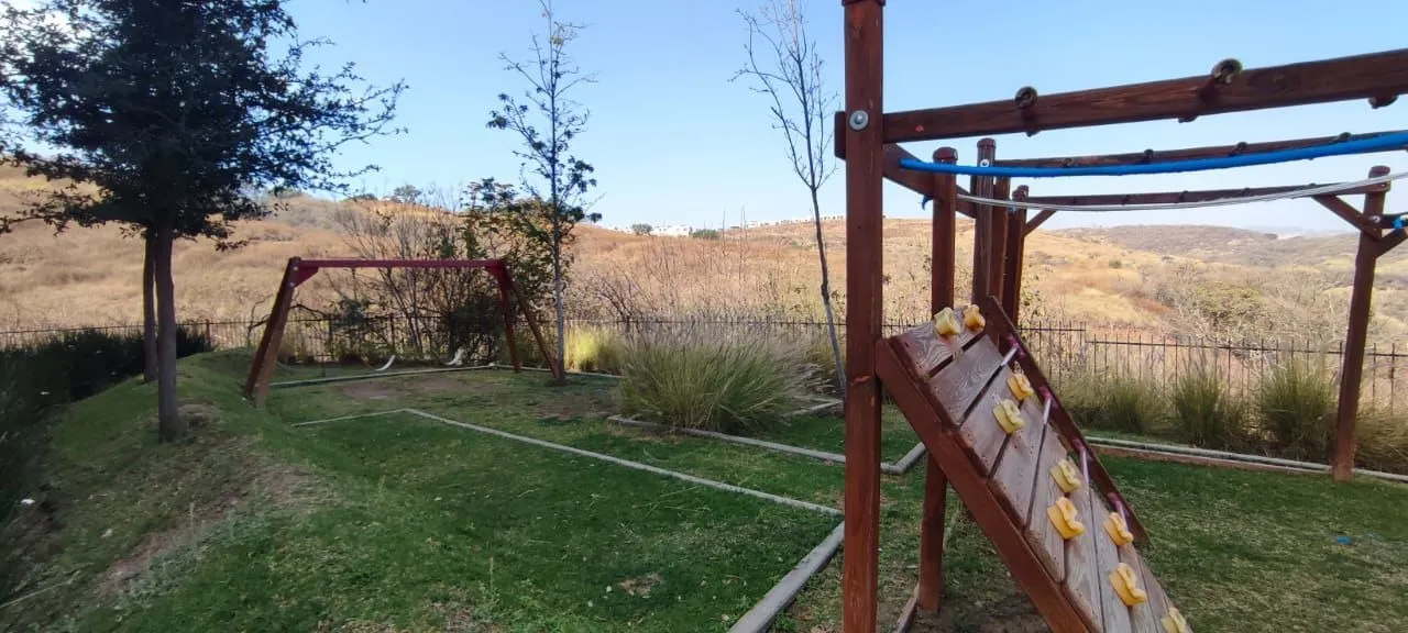 Foto 9 de Terreno en venta en Avenida Camino de los Parques, Colinas de San Isidro, Zapopan