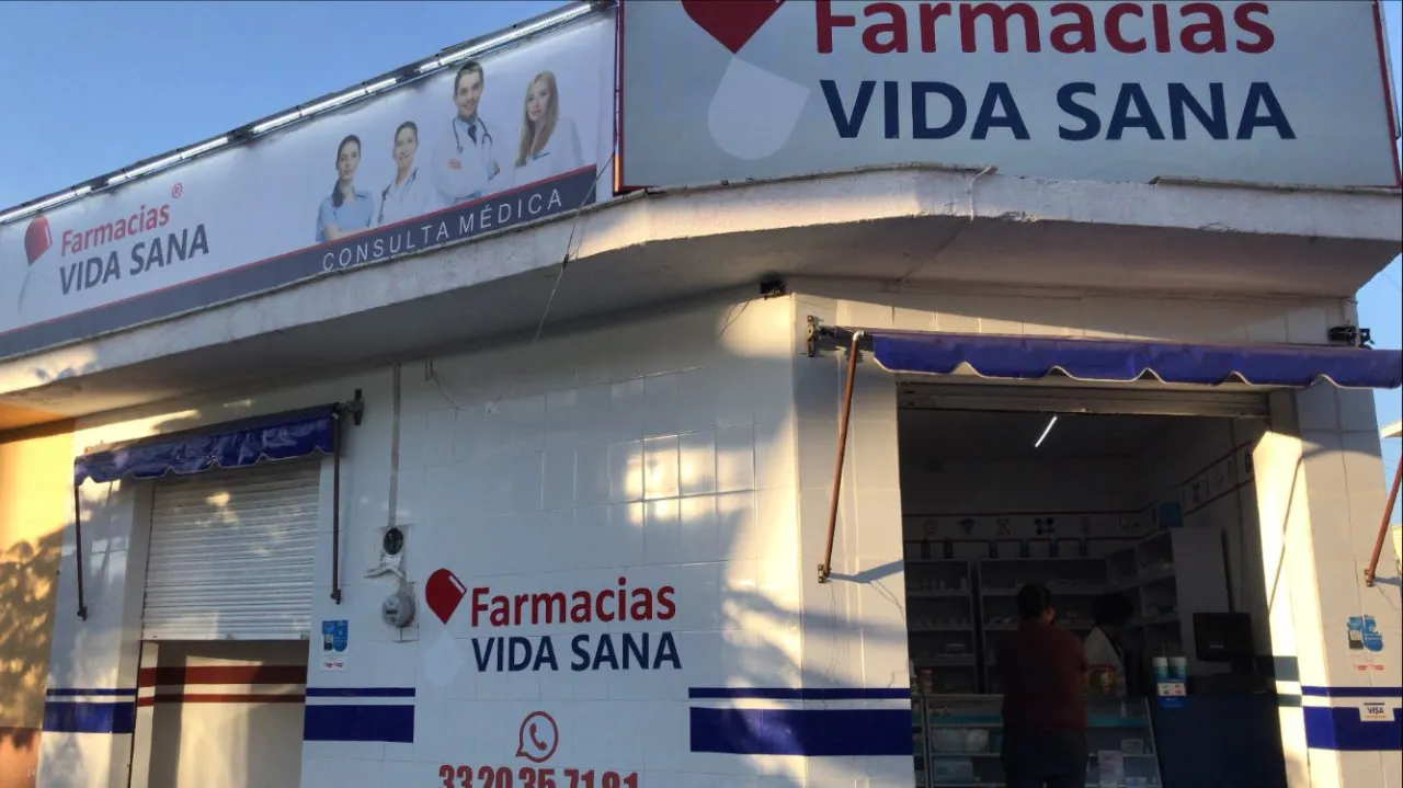 Foto 2 de Local Comercial en renta en Avenida Manuel Ávila Camacho, San Miguel De Mezquitan, Guadalajara