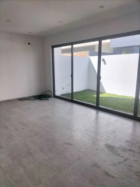 Foto 4 de Estrena Casa en Bosques Vallarta | Instituto de Ciencias y Av. Ramón Corona